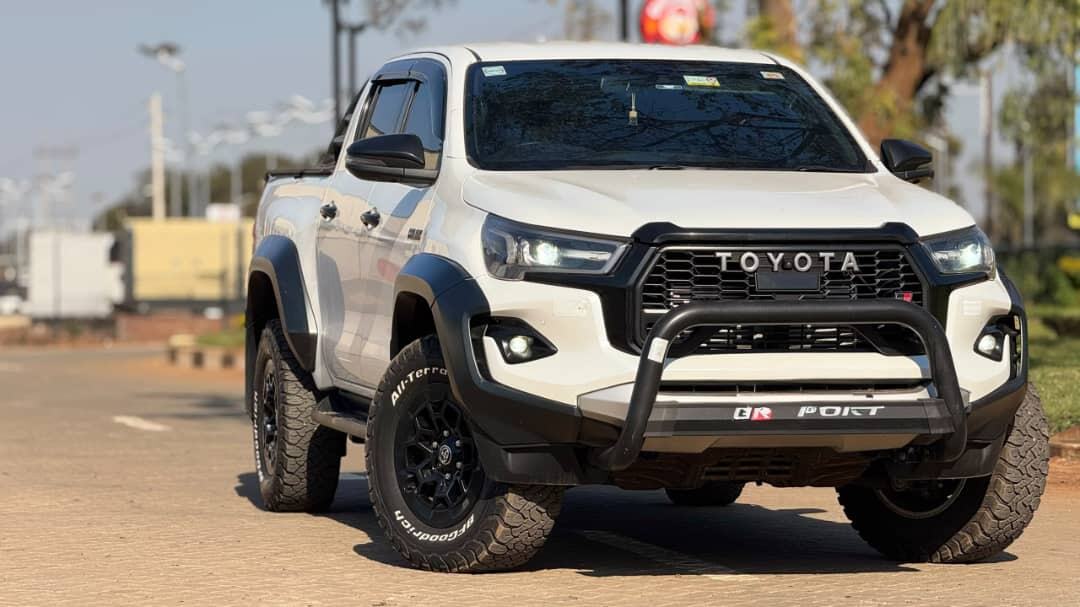 Toyota hilux GD6 GR sport 2024