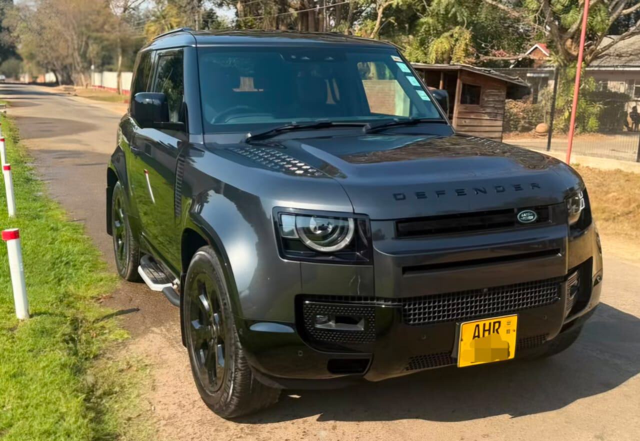 Landrover Defender D90 2024