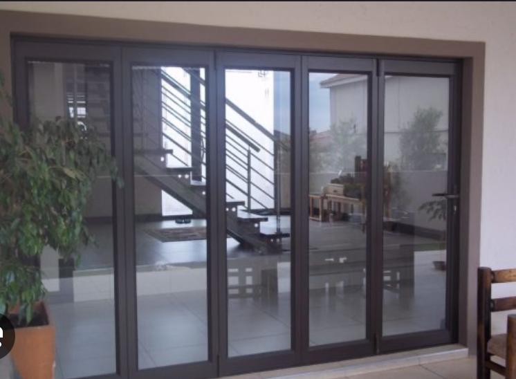 Aluminium Folding Door 4 Meters